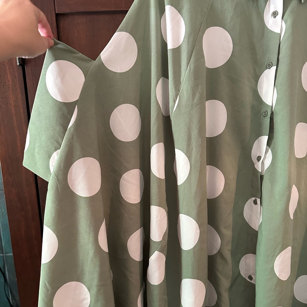Batwing Flowy Shawl type button down women’s shirt - blouse - Picture 2 of 5